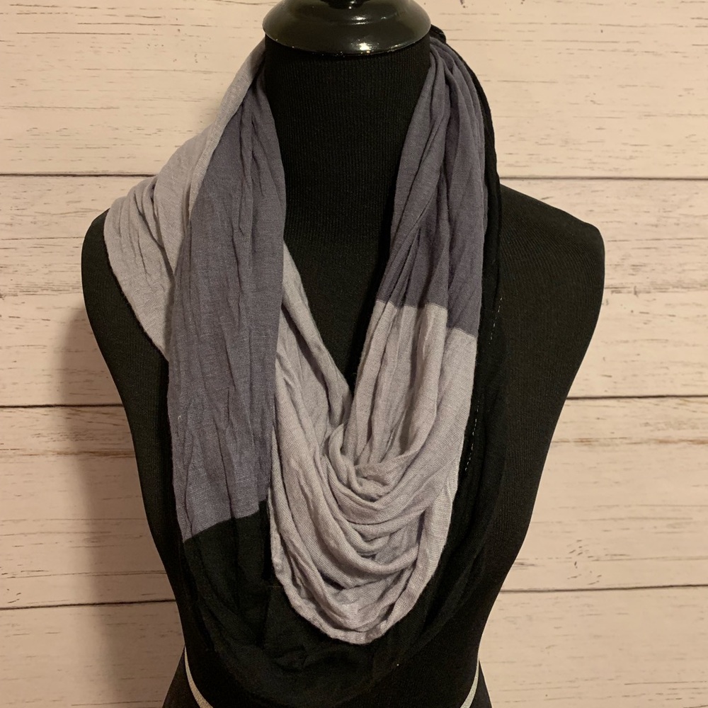 Color block infinity scarf